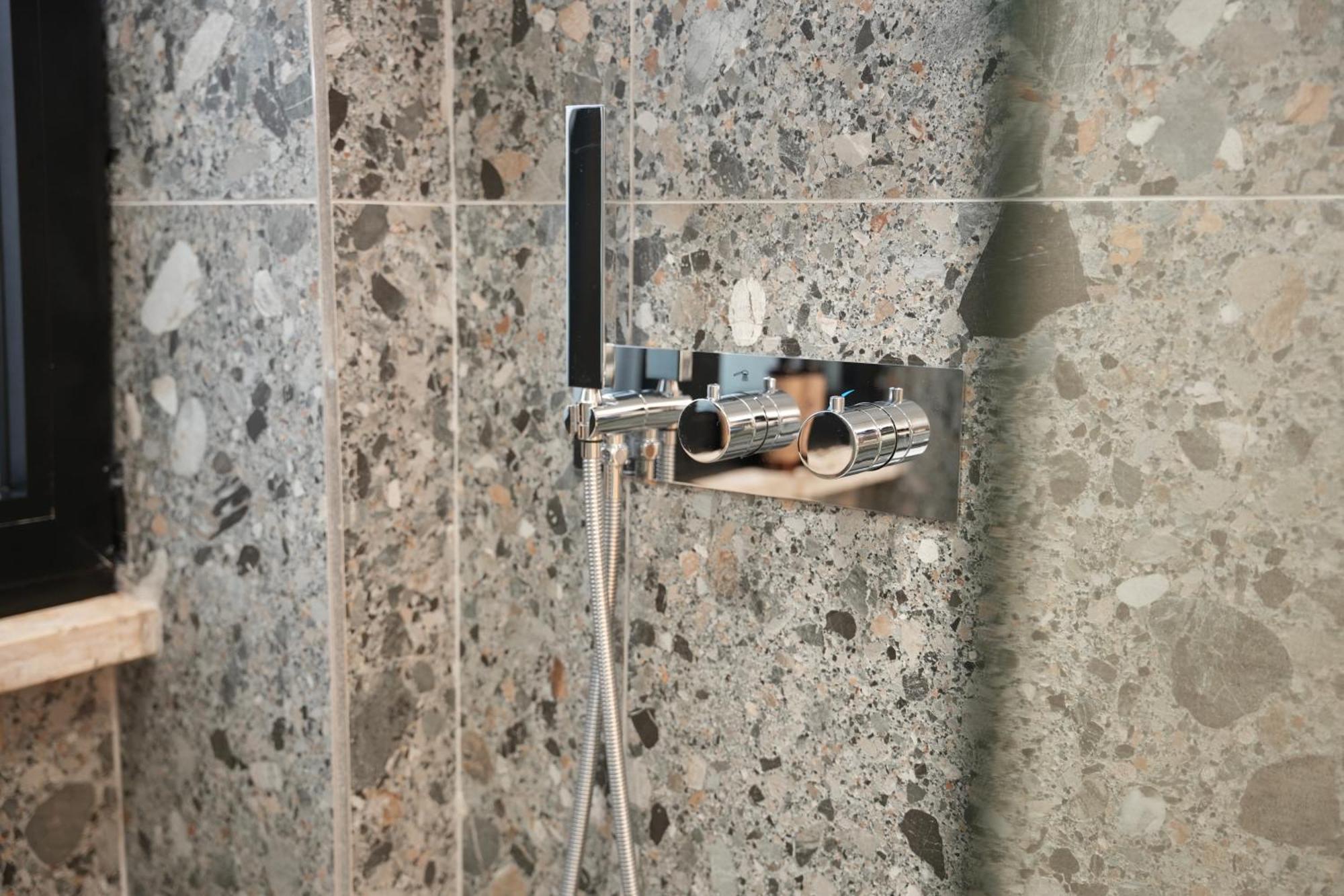 Nea Deluxe Apart-Hotel تيرانا المظهر الخارجي الصورة