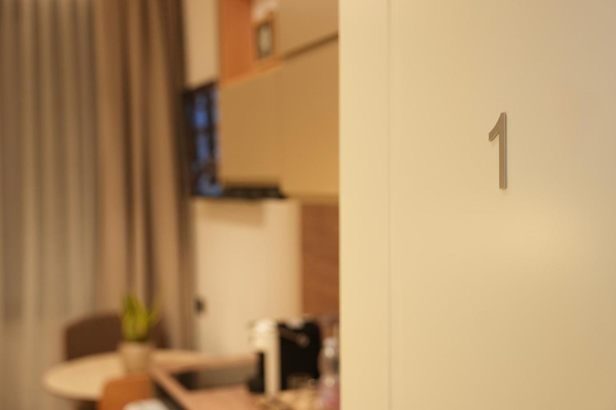 Nea Deluxe Apart-Hotel تيرانا المظهر الخارجي الصورة